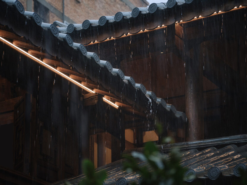 고택을 복원한 찻집, 다관 10 015