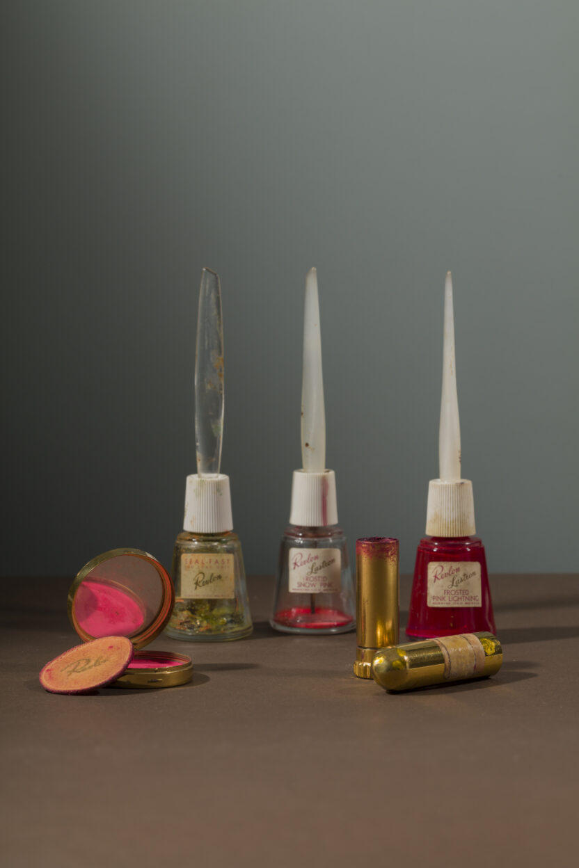호주 빅토리아 주에 상륙한 프리다 칼로의 세계관 3 4 Fridas cosmetics Photo Javier Hinojosa