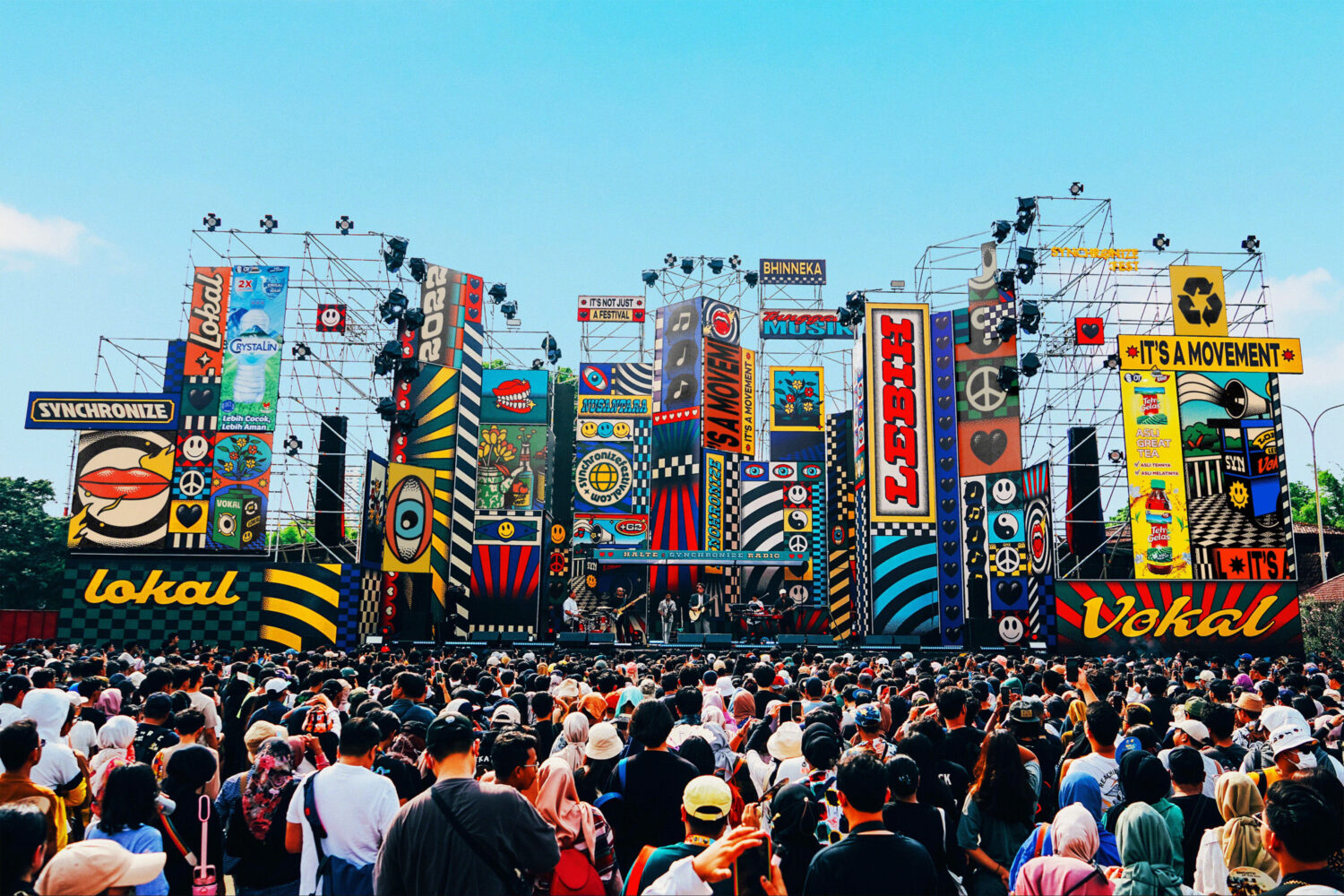 3 DISTRICT STAGE