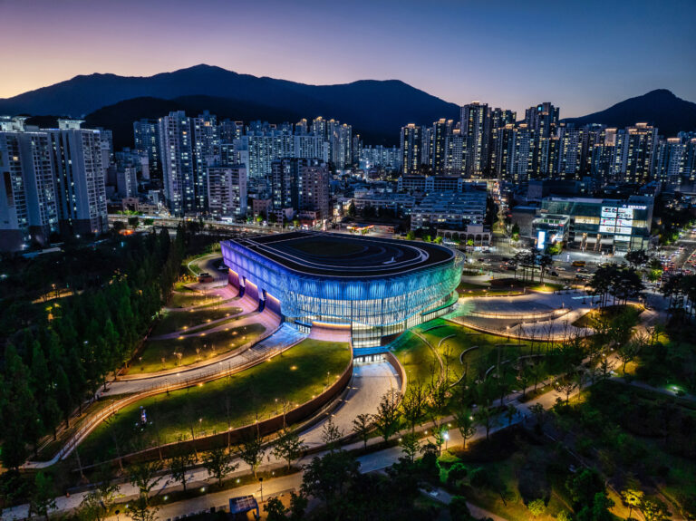 부산 최초의 클래식 전용 공연장, 부산콘서트홀