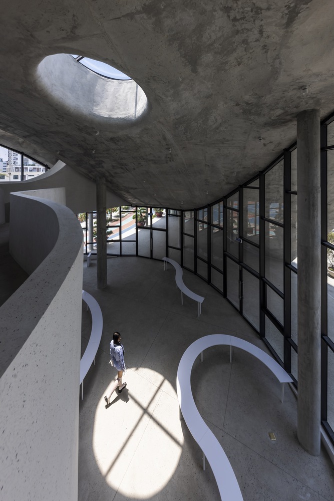 son tra art exhibition center ho khue architects 11