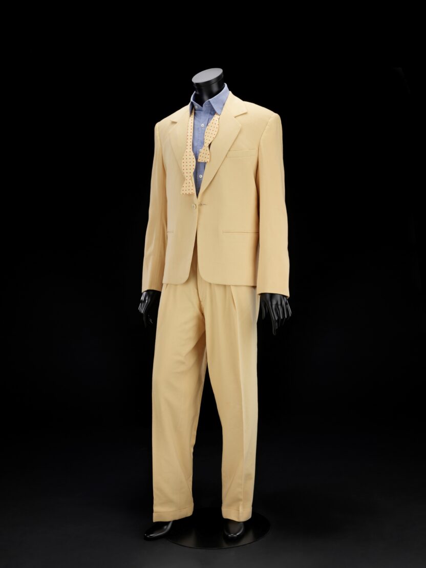 데이비드 보위의 예술적 정체성을 망라한 박물관 5 suit 1