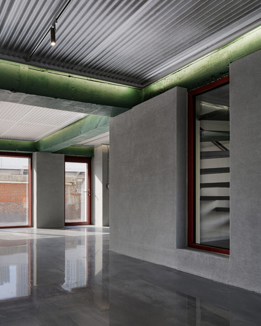 시간의 결을 덧입은 로봇 하우스, 덕우 PCI 사옥 5 20251031 133618