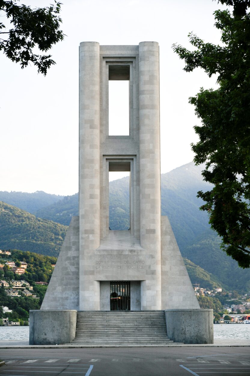 Monumeto ai Caduti Como ph Lorenzo Butti 1