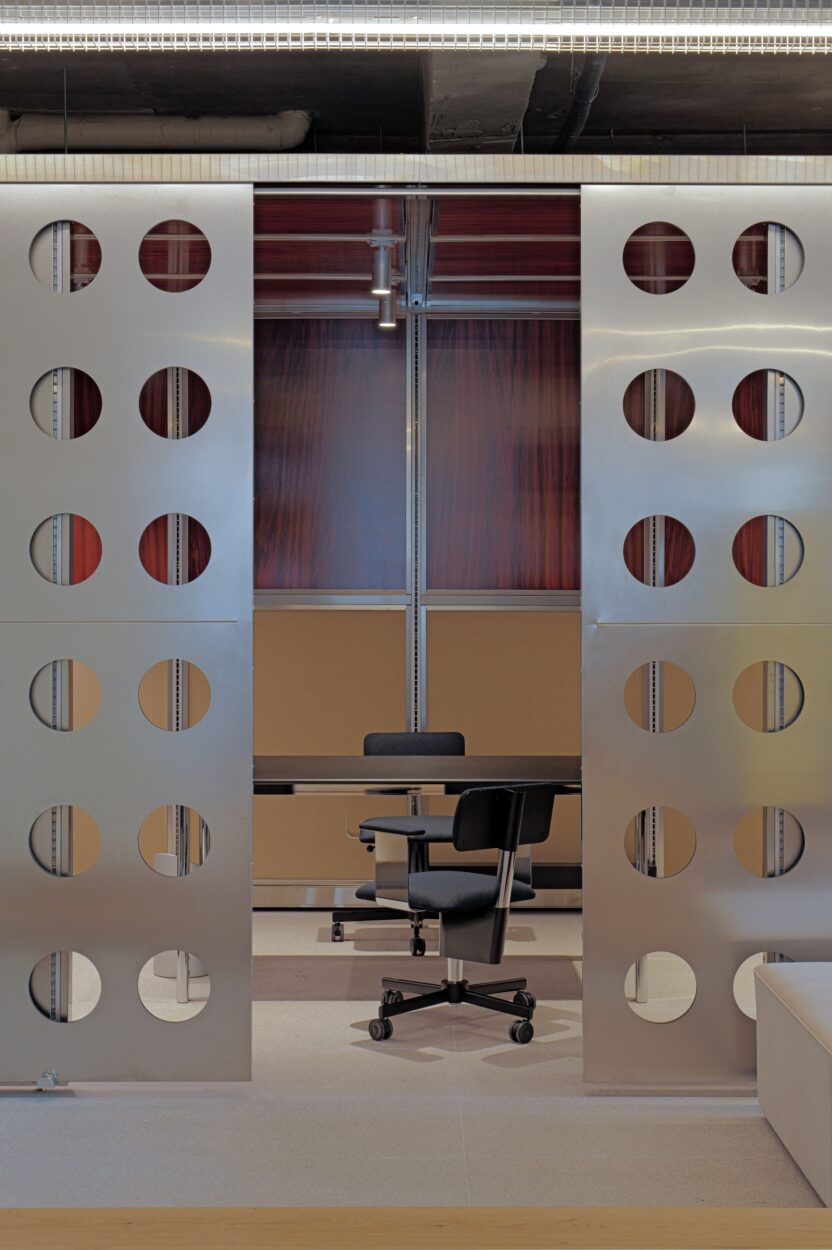 레어로우 청담 플래그십, 모듈의 확장을 실험하다 1 L1011162 1 2