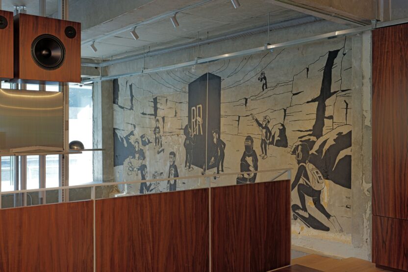 레어로우 청담 플래그십, 모듈의 확장을 실험하다 3 L1011297 1 2 1