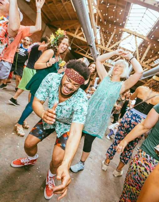 색다른 파티 문화들 1 01