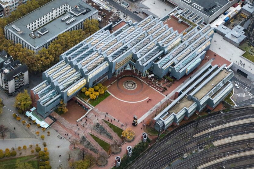 현대미술 거장 이우환, 독일 '볼프강 한 미술상' 수상 2 02 5