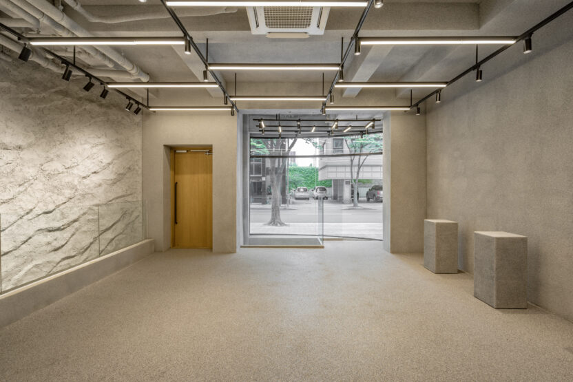 일상으로 들어온 조각 전문 갤러리, 스페이스 톤 ② 2 20251208 152616