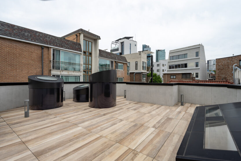 일상으로 들어온 조각 전문 갤러리, 스페이스 톤 ② 12 20251208 160033