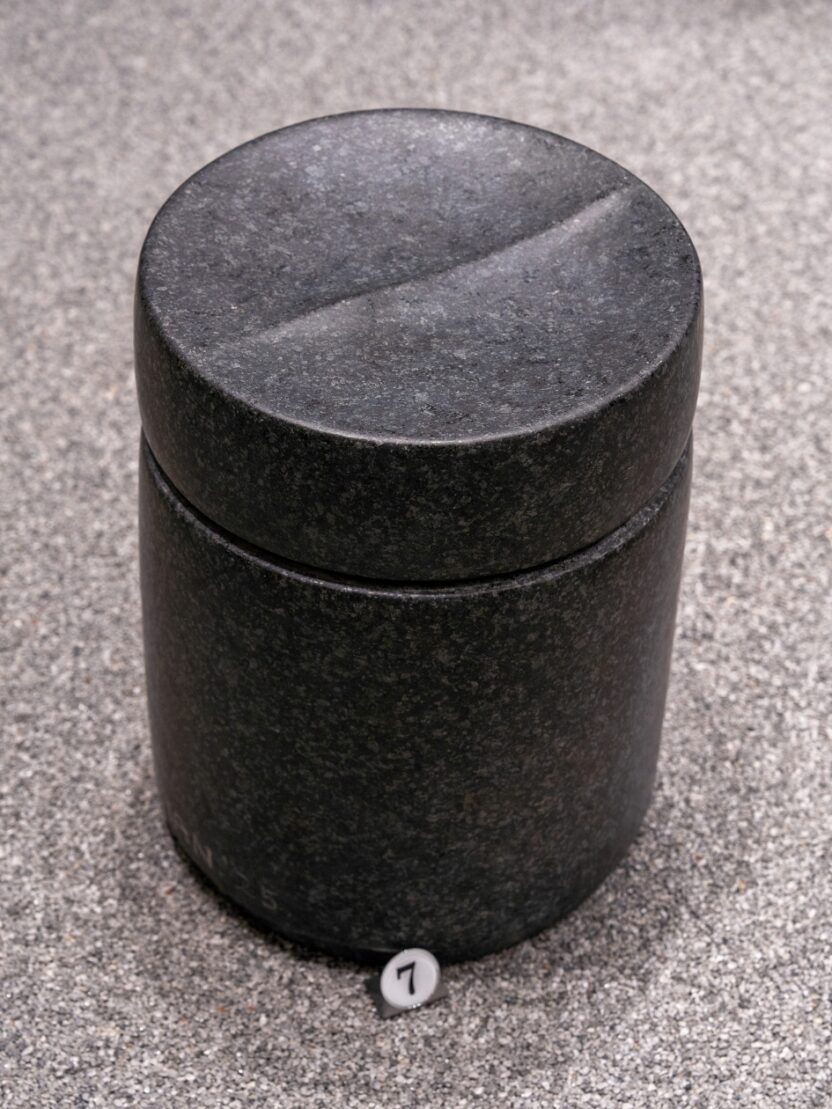 바티칸 김대건 신부 성상 조각가, 한진섭 개인전 ① 6 20251208 161957 1