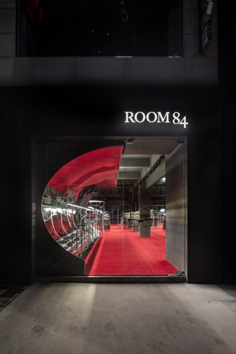 지역의 맥락 위에서 풀어낸 브랜드 세계관, ROOM84