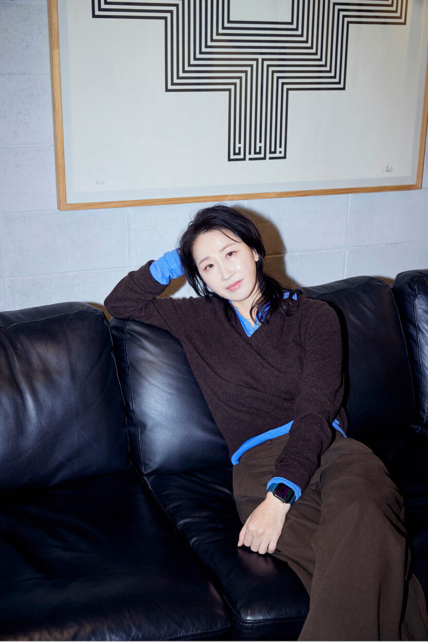 멈추지 않는 세계관 설계자, 류성희 1 260115D0709