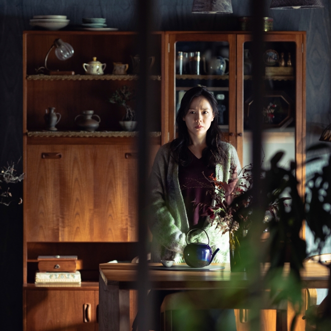 멈추지 않는 세계관 설계자, 류성희