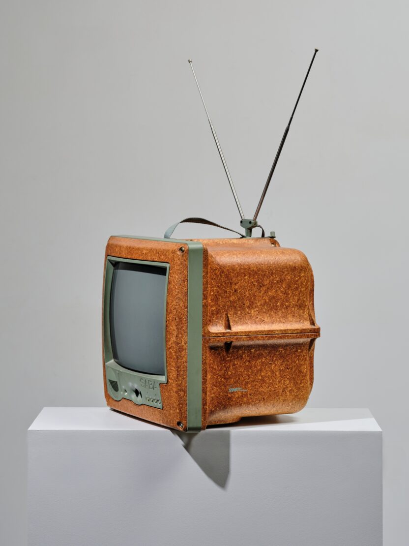 자연을 호출해온 디자이너, 필립스탁의 궤적을 조망하다 12 13 9