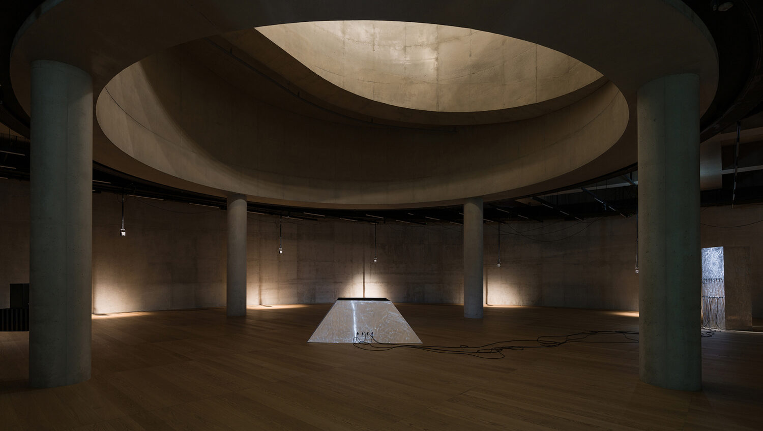 [Creator+] 전자음악 작곡가 그레이코드, 지인: 소리로 시간을 건축하다