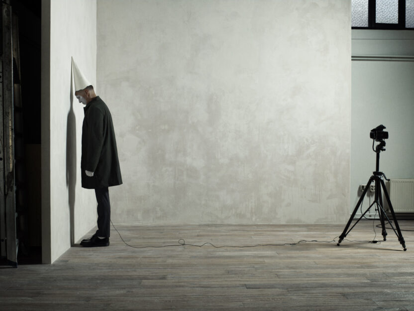 어윈 올라프의 첫 미술관 회고전 〈Erwin Olaf – Freedom〉 9 20260220 050109