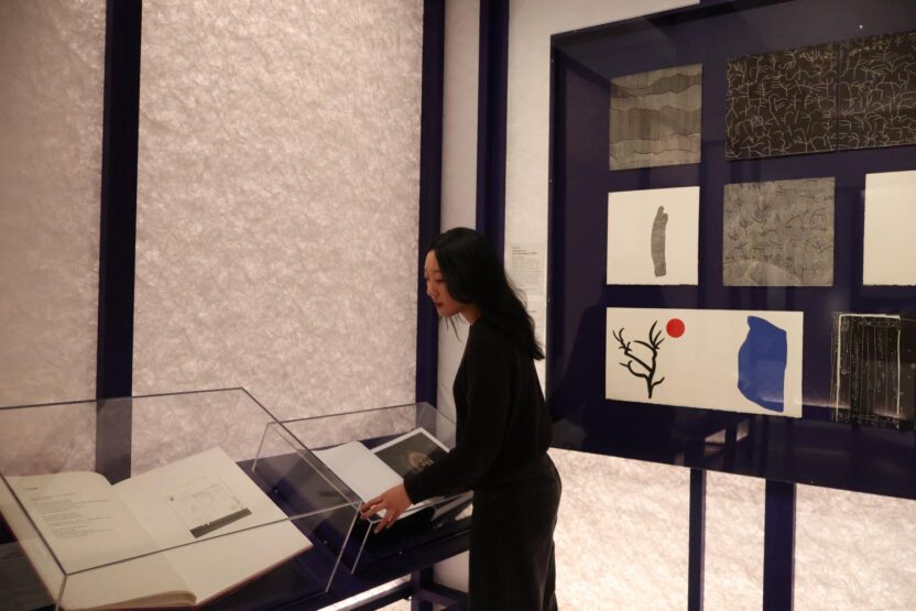 도서관에서 열린 페이퍼 아트 전시 9 1 3