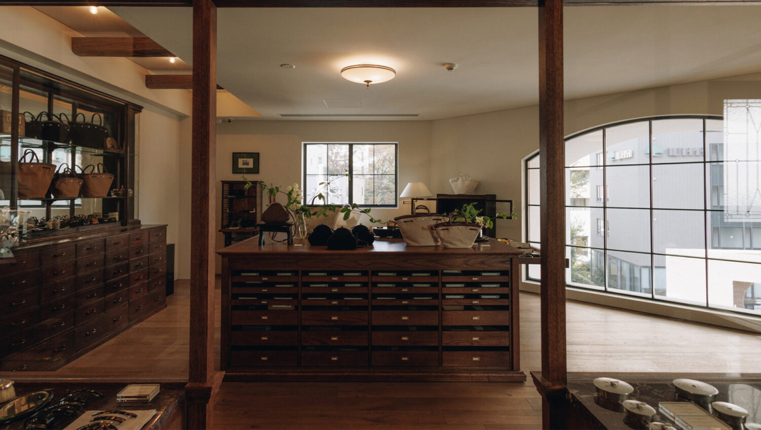 투티에, 도쿄 에비스에 스며든 고전적 미학