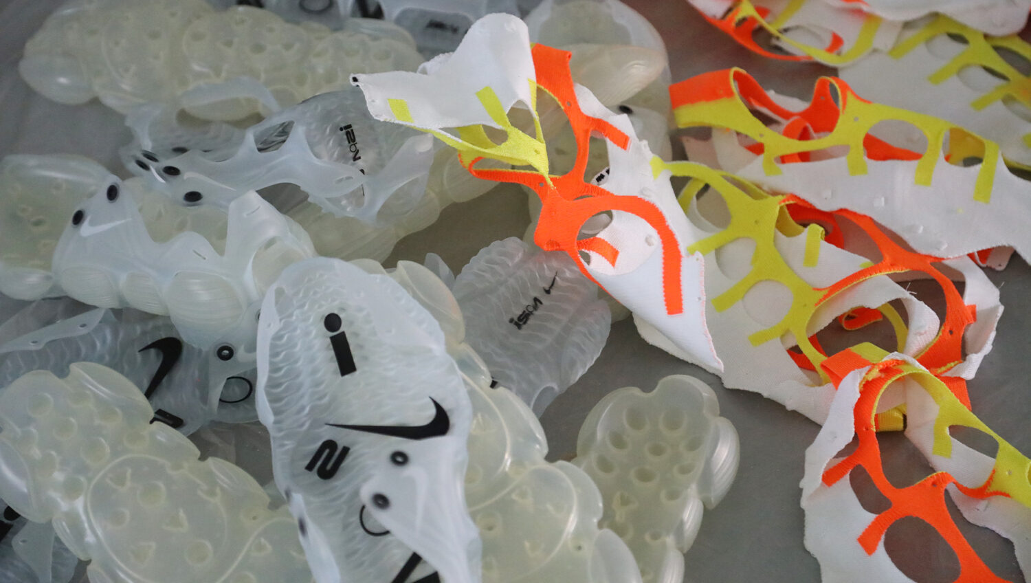 [Creator+] 김하늘 디자이너: 버려진 것들의 가치를 재정의하다