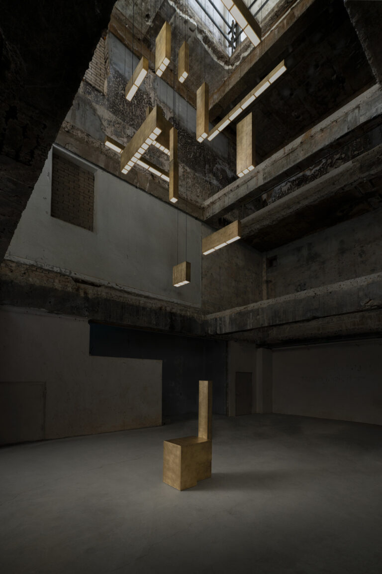 전시장이 된 목욕탕, 갤러리 필리아 〈Human After All〉전